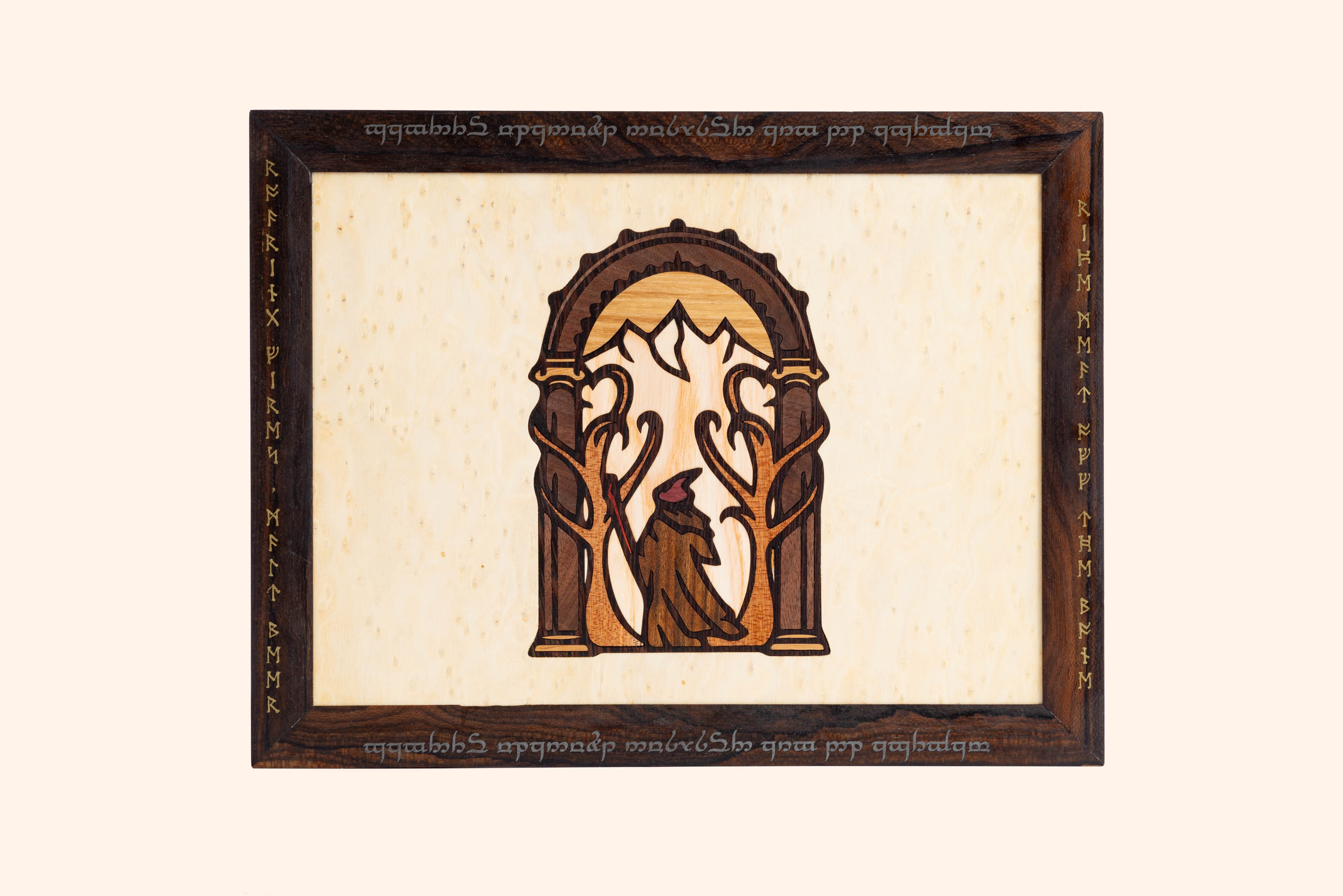 DM Screen with wooden inlay from LOTR